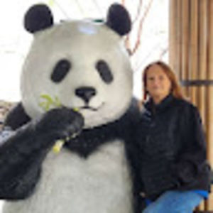 Meet your Posher, Pamela